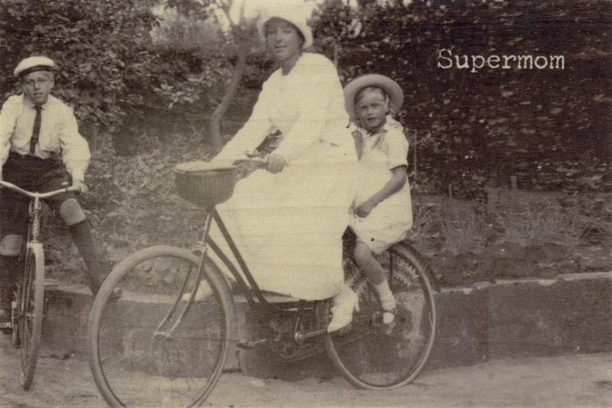 Wood Postcard - Supermom