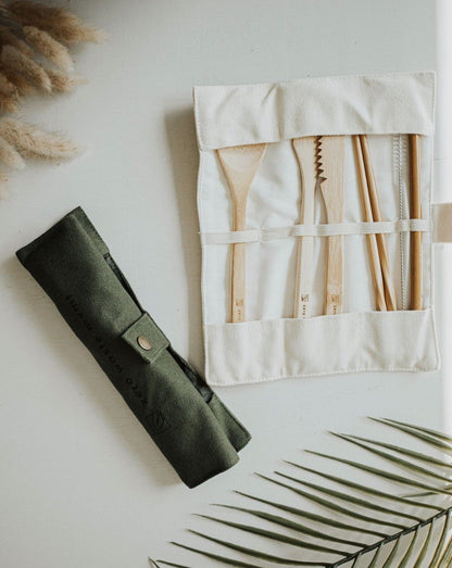 Ensemble de couverts de voyage en bambou avec pochette
