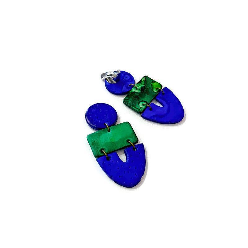 Boucles d'oreilles tendance bicolores vert et bleu, pour oreilles percées ou non, faites à la main