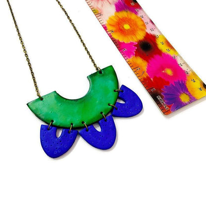 Boucles d'oreilles tendance bicolores vert et bleu, pour oreilles percées ou non, faites à la main