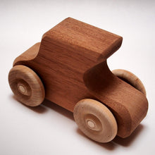 Roadster vintage en bois dur foncé