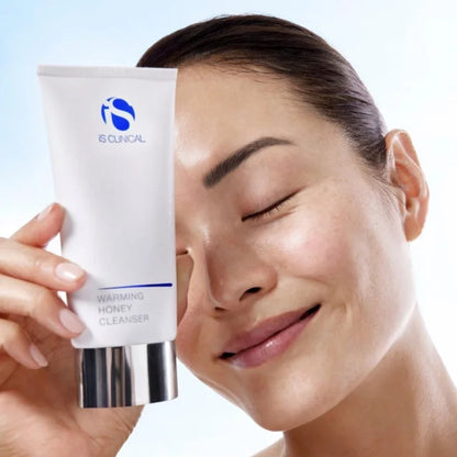 iS Clinical Warming Honey Cleanser