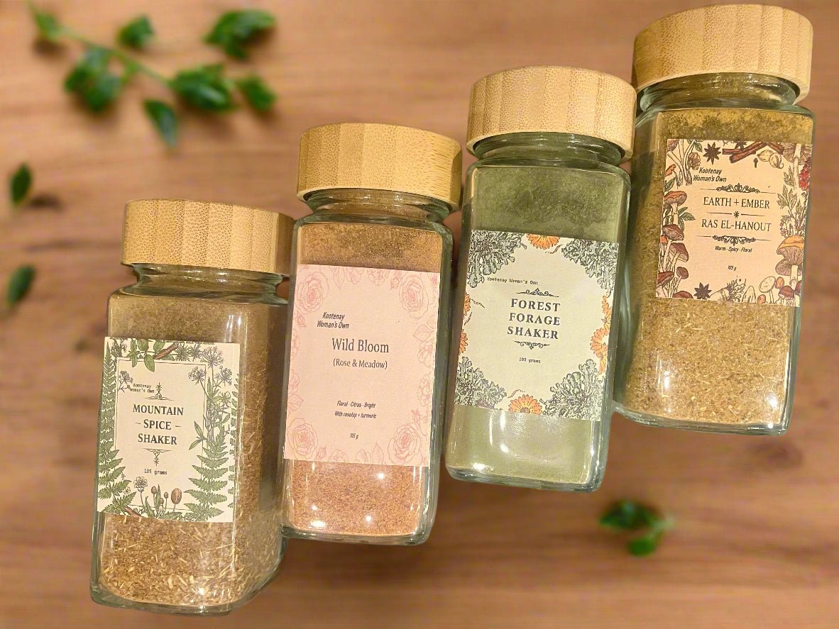Ensemble secoue-épices d'aliments sauvages