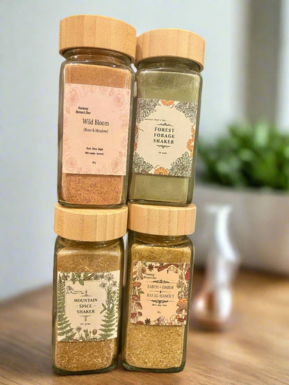 Ensemble secoue-épices d'aliments sauvages