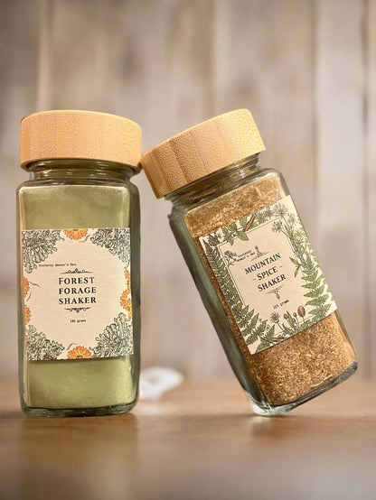 Ensemble secoue-épices d'aliments sauvages